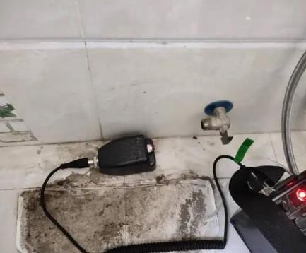沅江屋顶漏水维修公司分享下卫生间漏水的危害及解决方法